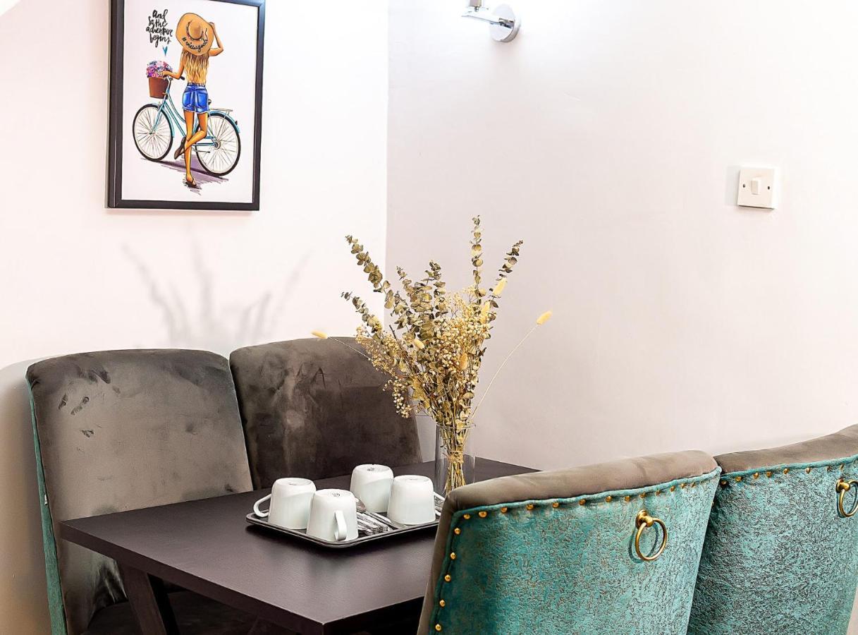Palm Heights Apartments - Omole Phase 1, Икея Экстерьер фото